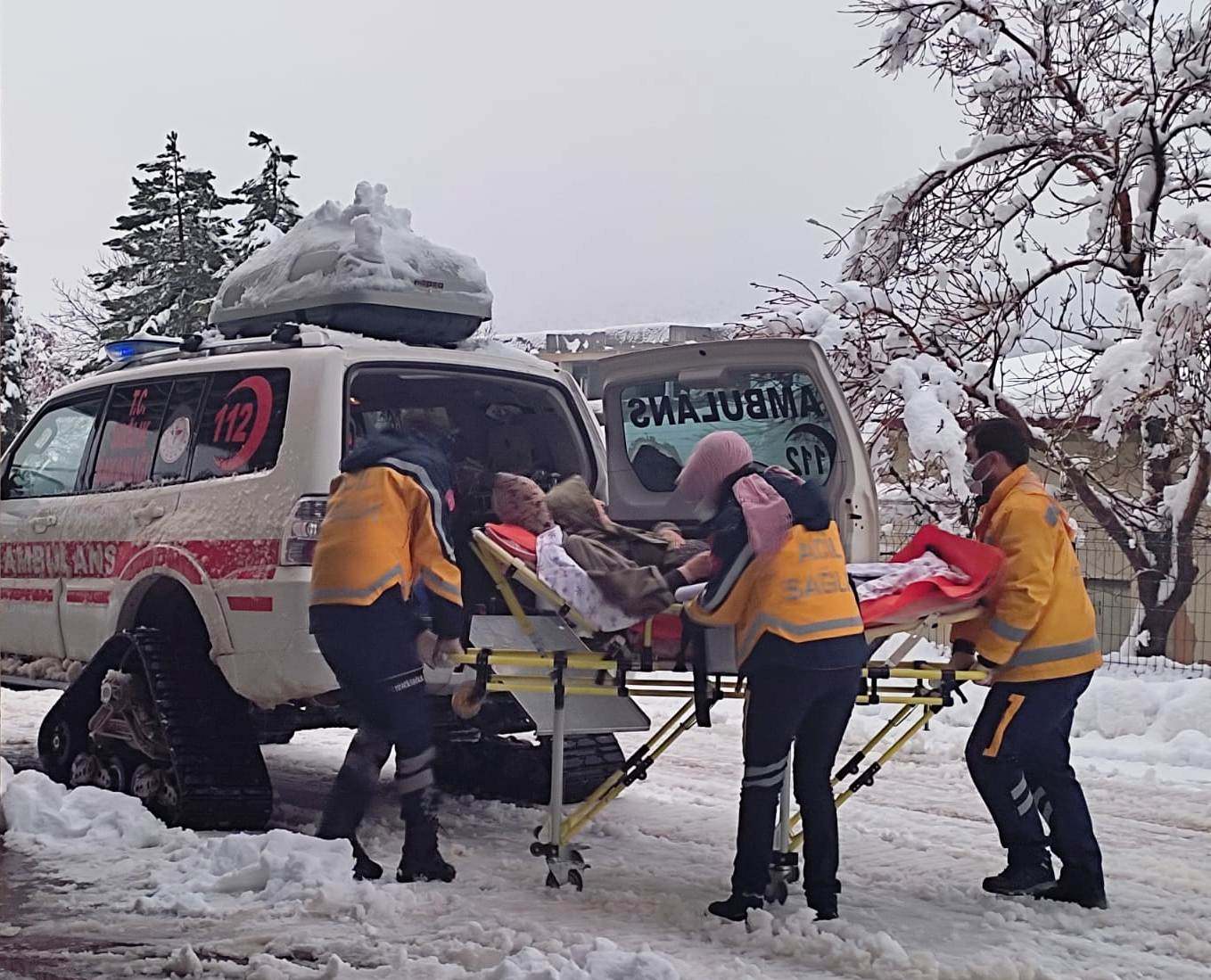 Seydişehir  112 Ekipleri Kar Kış Demeden Hastaların İmdadına Koşuyor