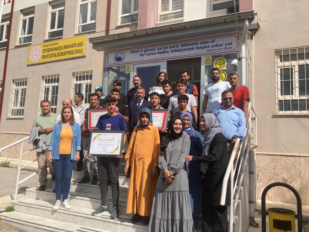 Seydişehir AİHL FSB Proje Okulu Öğretimde Konya Birincisi Oldu.