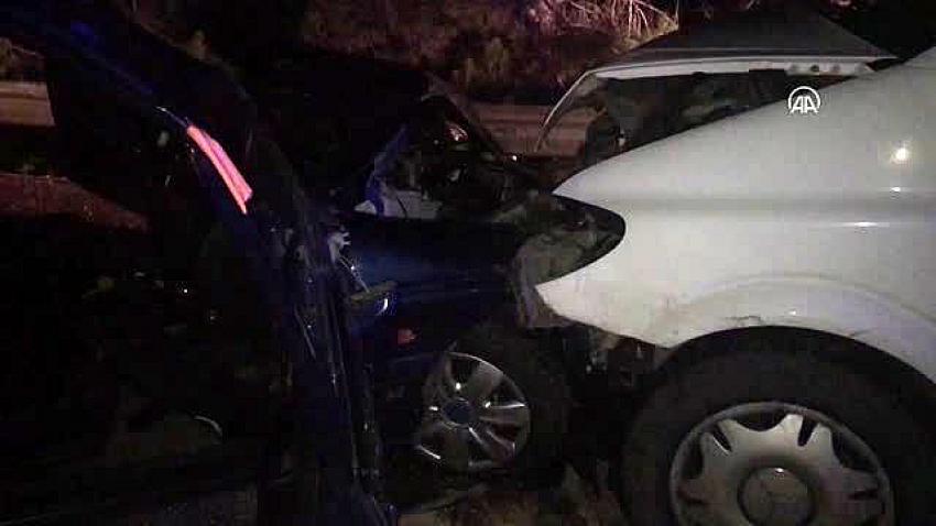 Seydişehir Akseki  yolunda İki otomobil çarpıştı: 6 yaralı