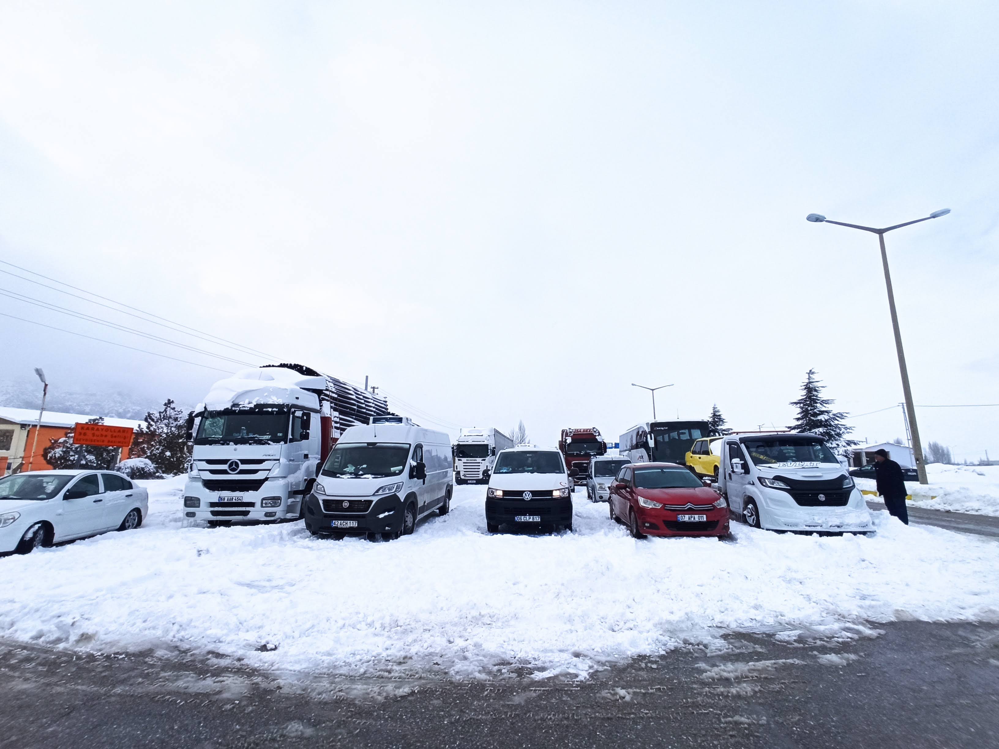 Seydişehir-Antalya kara yolu çekici türü araçların geçişlerine açıldı