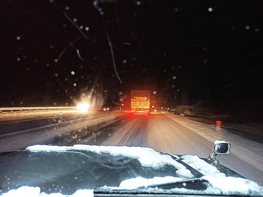Seydişehir Antalya  yolunca  kar kalınlığı 30 cm geçti