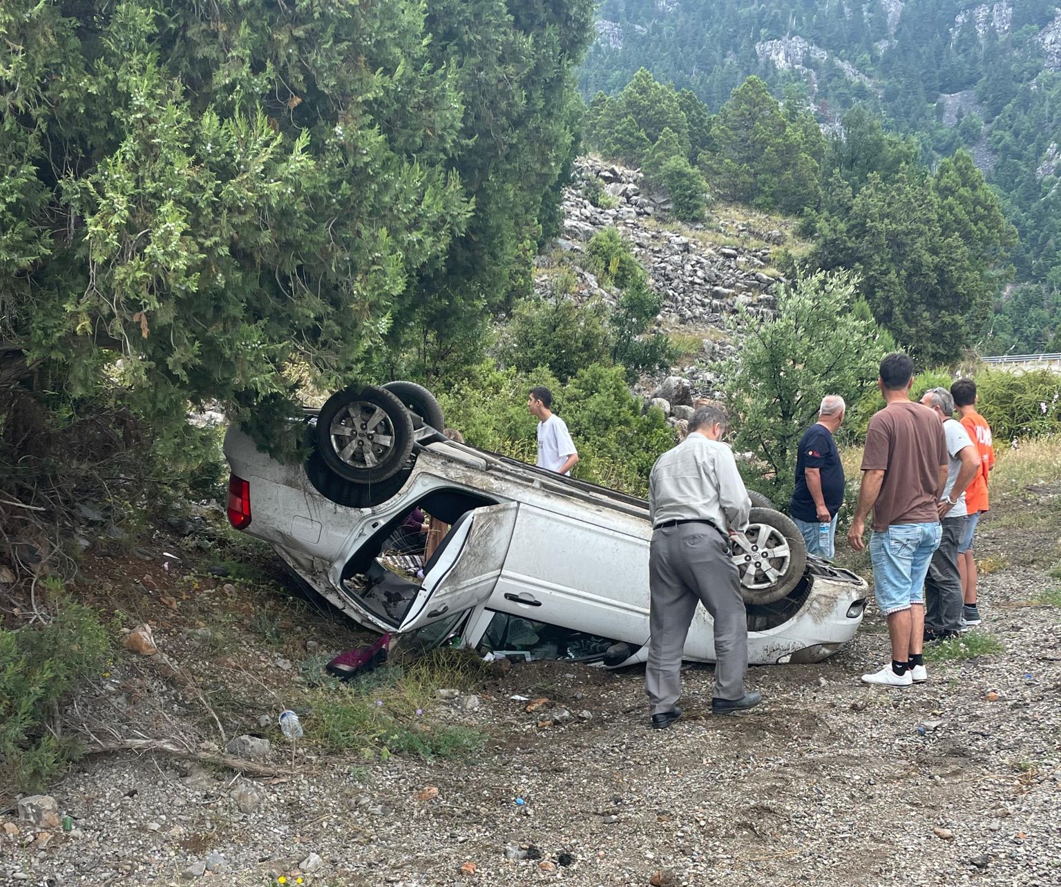 Seydişehir- Antalya yolundaki kaza ucuz  atlatıldı.