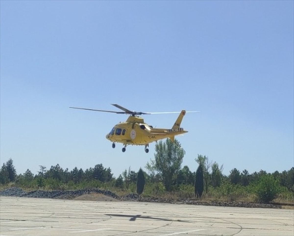 Seydişehir'de ambulans helikopter bir günlük bebek için havalandı