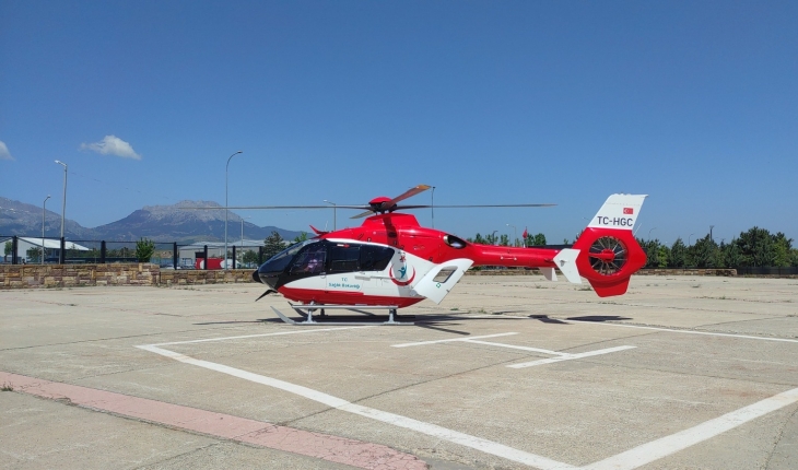 Seydişehir'de Ambulans helikopter, el atar damarı kesilen hasta için havalandı