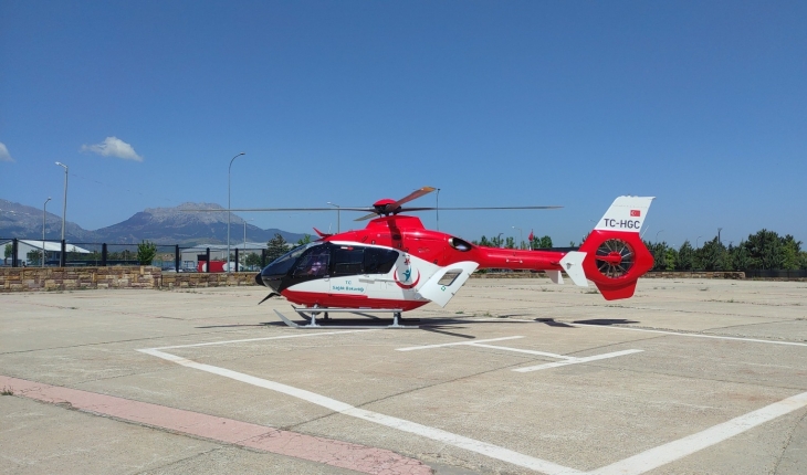 Seydişehir'de Ambulans helikopter, el atar damarı kesilen hasta için havalandı
