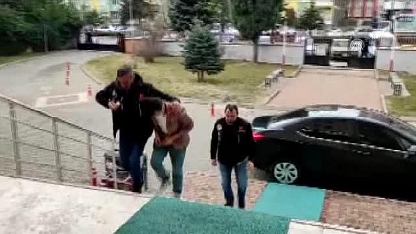  Seydişehir'de bıçakla tehdit ettiği kadının parasını gasbeden şüpheli tutuklandı