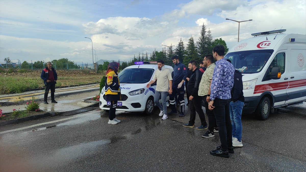 Seydişehir'de otomobillerin çarpıştığı kazada 2 kişi yaralandı