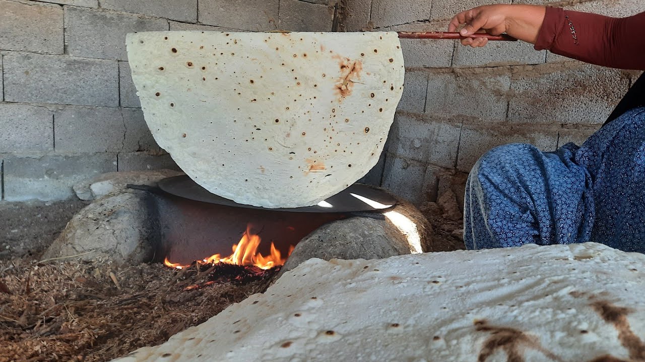 Seydişehir'de  Ramazan Öncesi  yufka   hazırlığı
