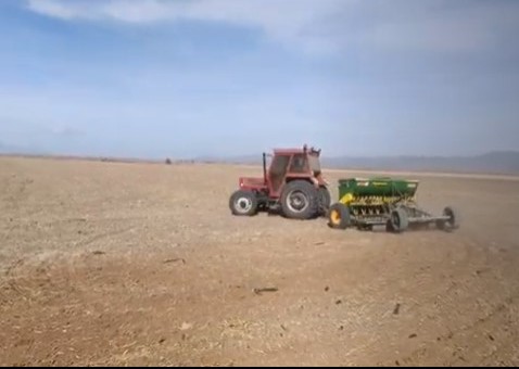 Seydişehir'de Sağanak Yağış Çiftçileri Sevindirdi