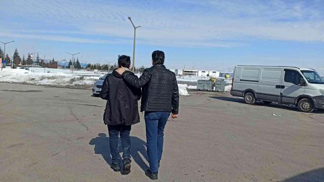 Seydişehir'de Şehirlerarası otobüsteki yolcunun üzerinden eroin çıktı