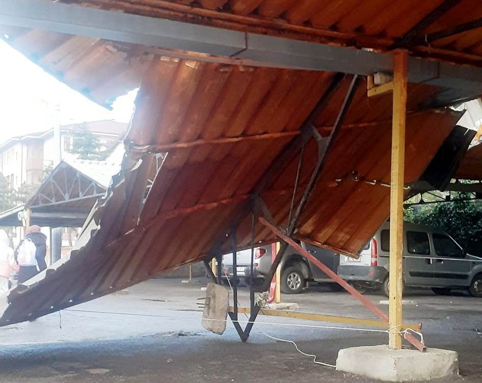 Seydişehir'de şiddetli rüzgar  etkili  oluyor...