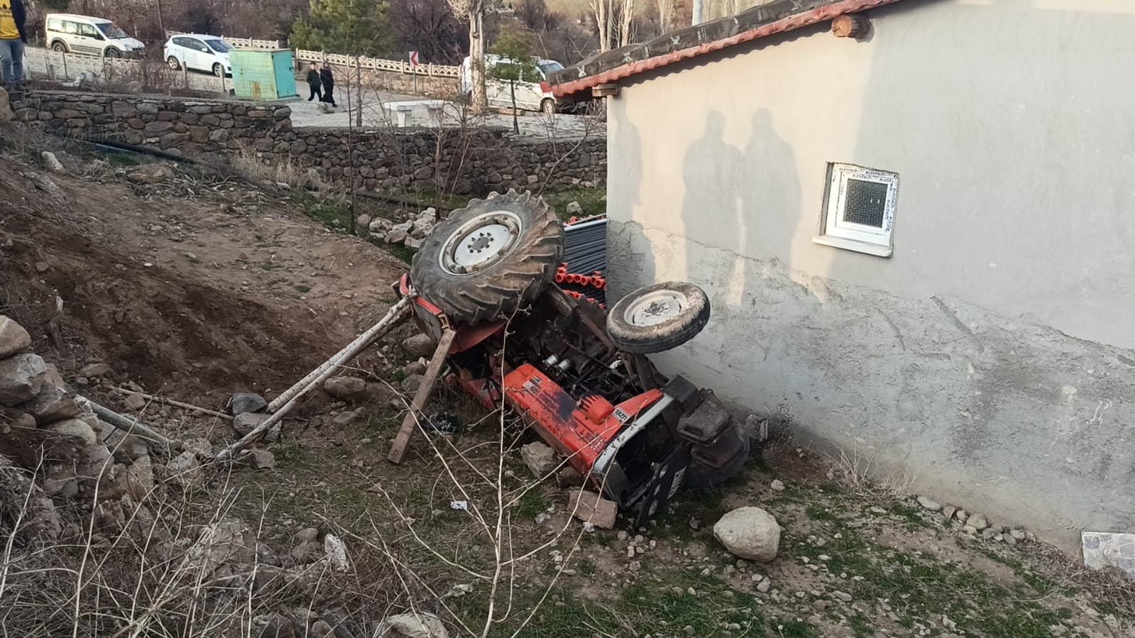 Seydişehir de traktörün altında kalan 83 yaşındaki kişi hayatını kaybetti VİDEO