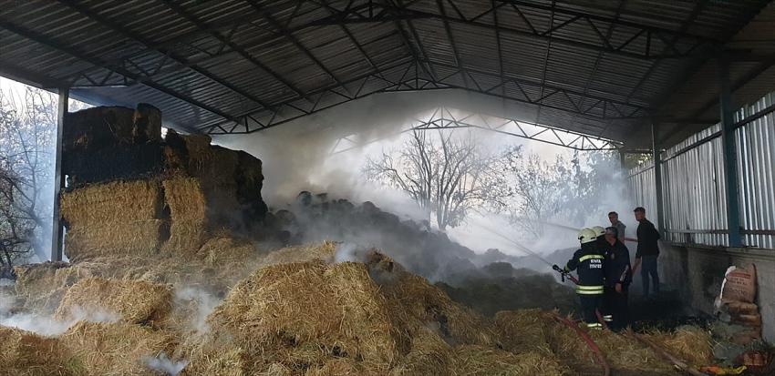 Seydişehir'de yangında 30 ton saman yandı