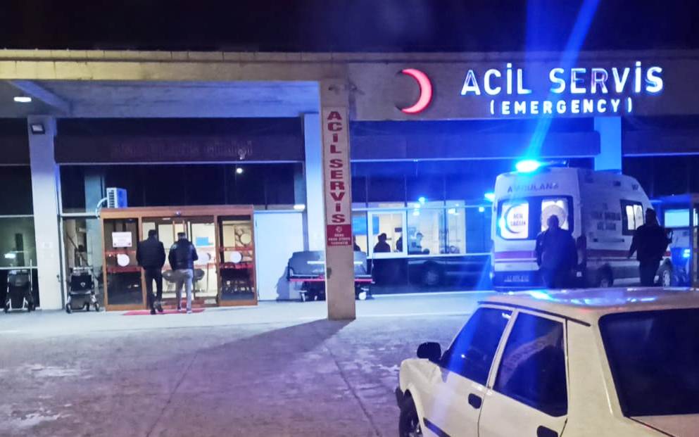 Seydişehir'de Yurtta kalan  çok sayıda  öğrenci  zehirlenme  şüphesi ile  hastanelik oldu.