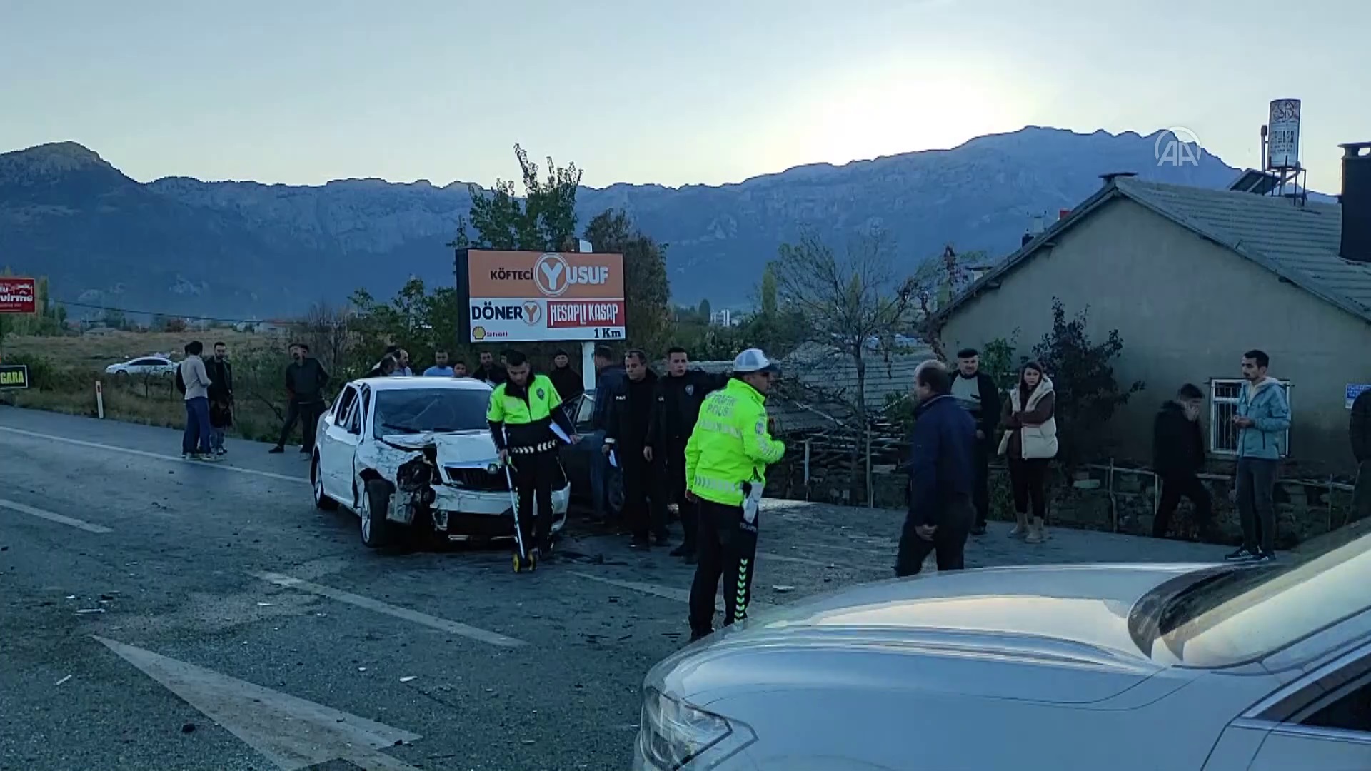 Seydişehir'deki trafik kazasında 3 kişi yaralandı