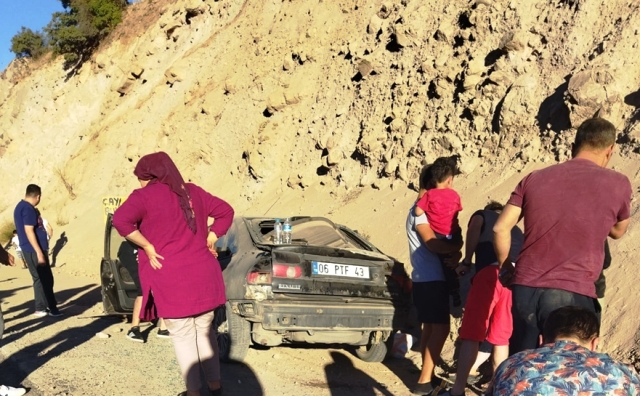 Seydişehir'deki trafik kazasında 4 kişi yaralandı