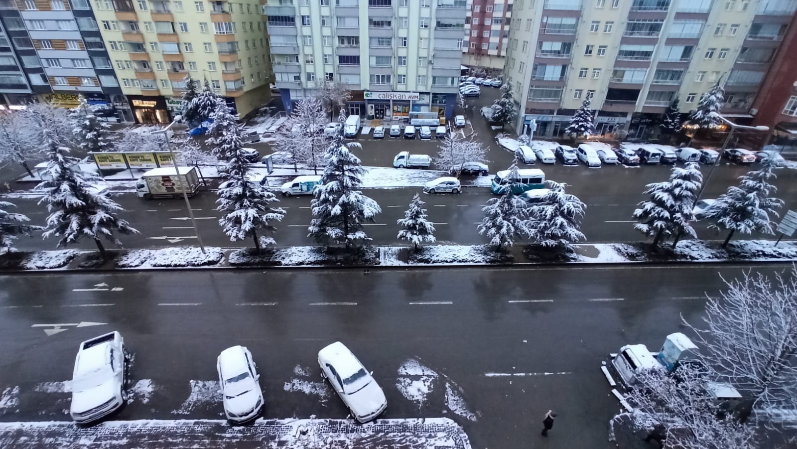 Seydişehir'e Beklenen Kar Yağdı