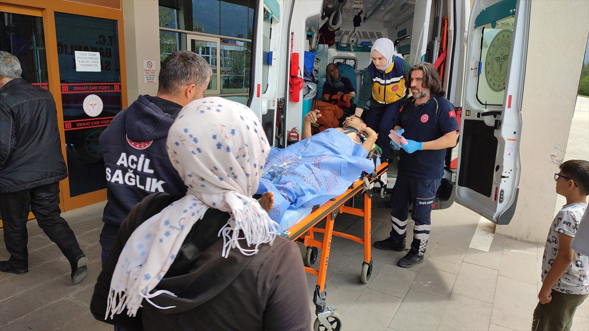 Seydişehir'e Çapa makinesine uzuvlarını kaptıran anne ve oğul yaralandı