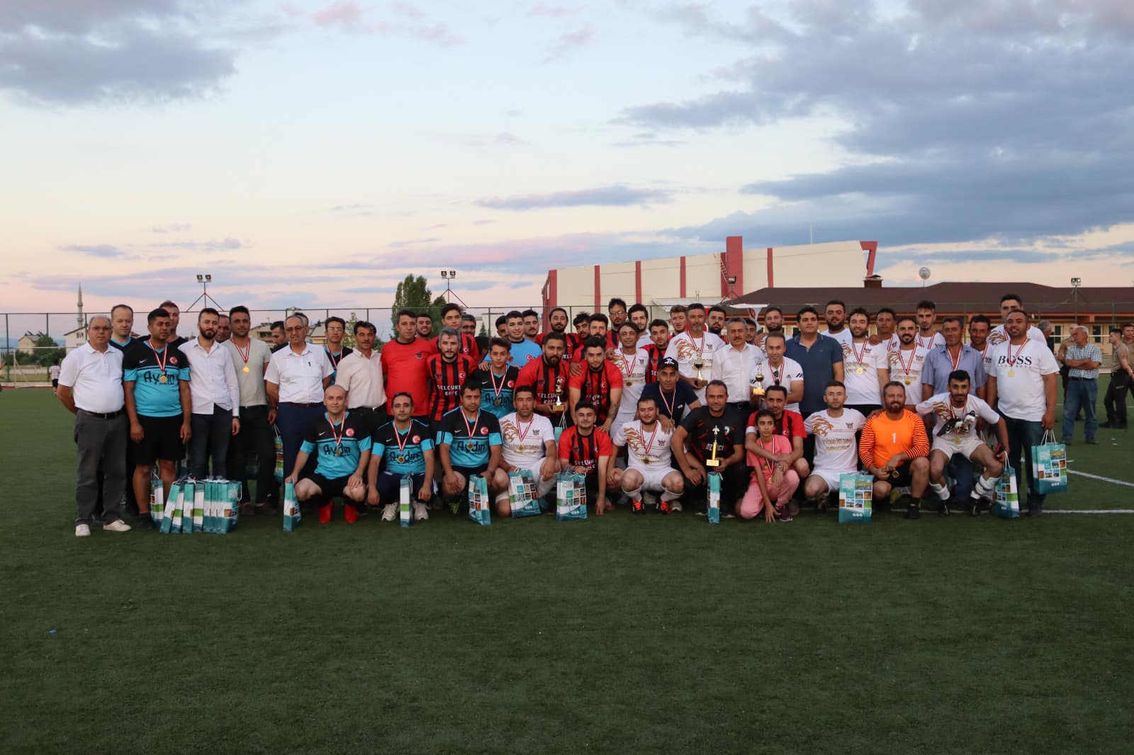 Seydişehir Futbol Turnuvasında  Şampiyon  Ortakaraören