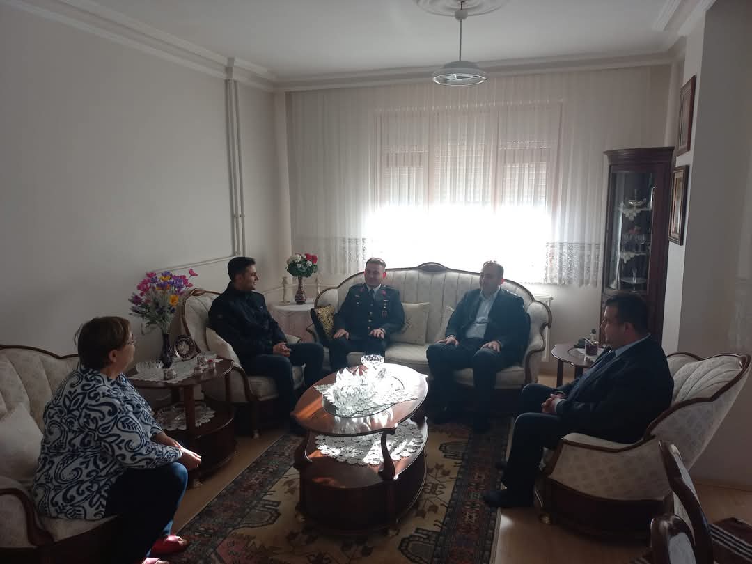 Seydişehir Kaymakamı Şehit Ailesini Bayramda Ziyaret Etti