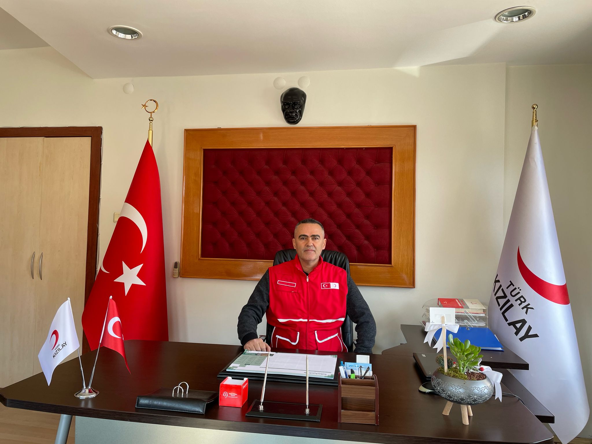 SEYDİŞEHİR  KIZILAY ŞUBESİNDEN"KALBİMİZ  BİR ,SOFRAMIZ BİR "  VURGUSU