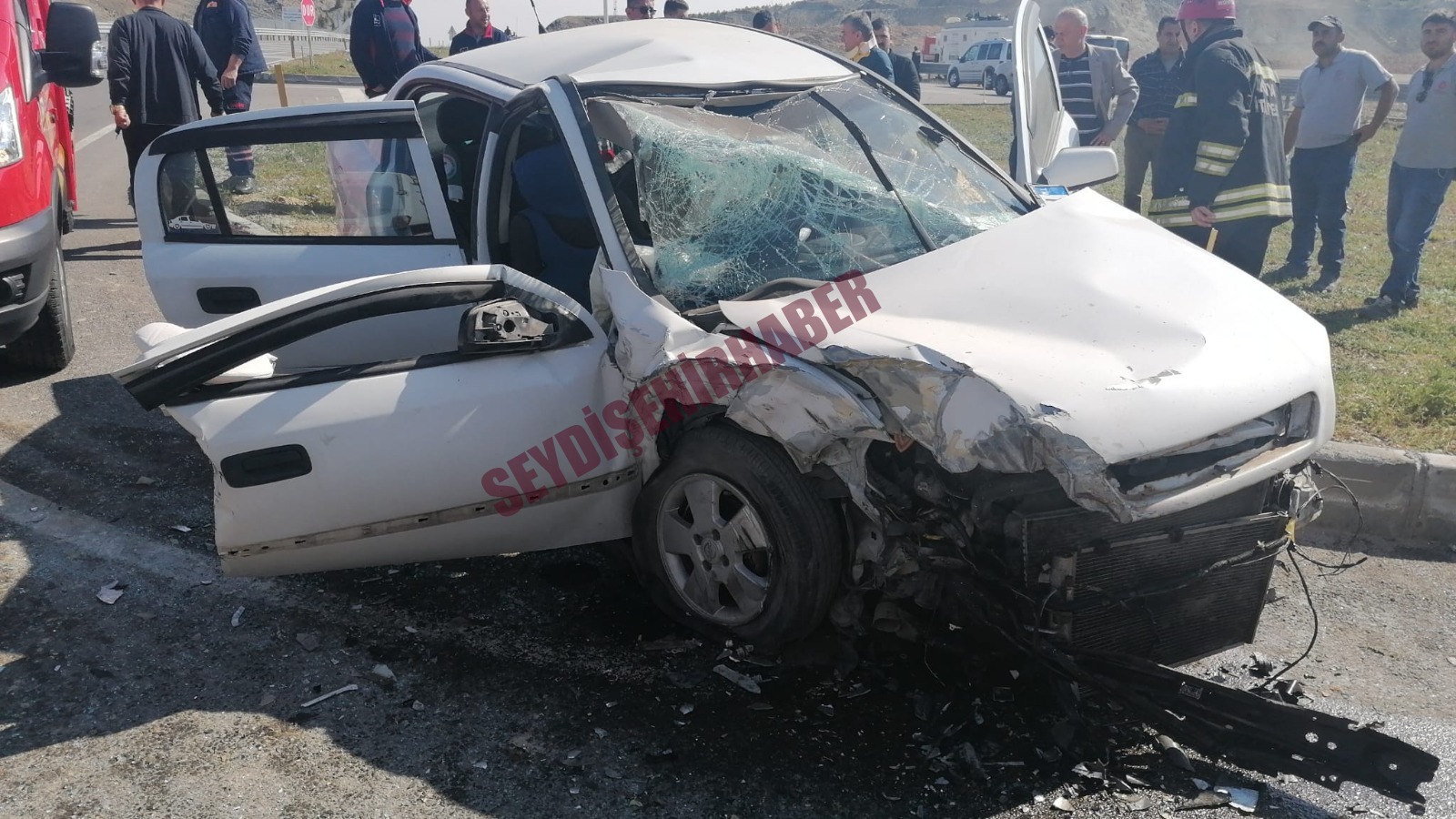 SEYDİŞEHİR KONYA  YOLUNDA  TRAFİK KAZASI 4 YARALI