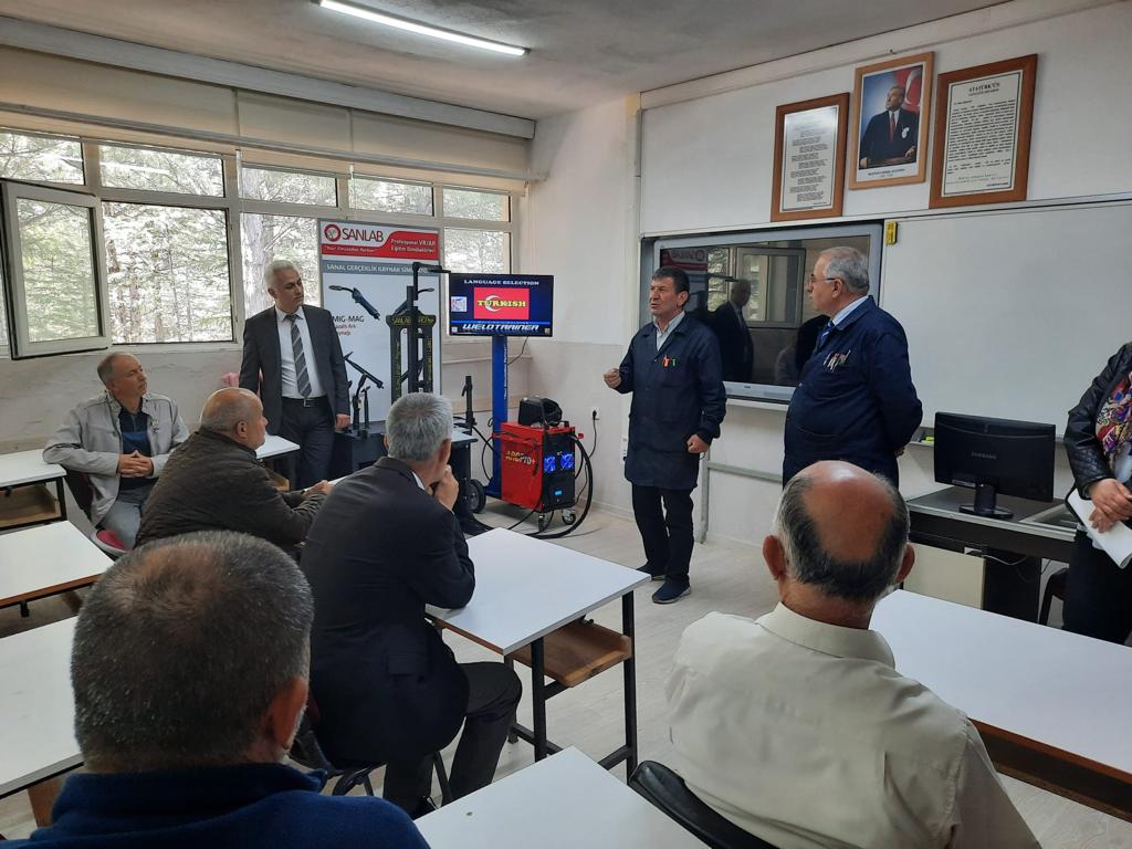 SEYDİŞEHİR MESLEK LİSESİNDEKİ YENİLİKÇİ DEĞİŞİMLER TANITILDI.