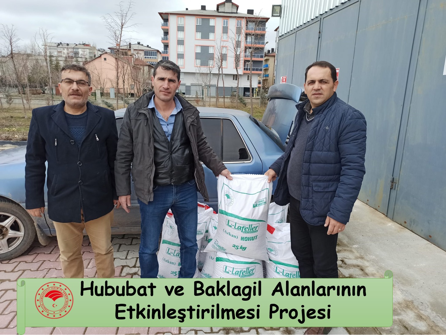 SEYDİŞEHİRDE ÇİFTÇİYE HİBELİ NOHUT TOHUMU DAĞITIMI YAPILDI.