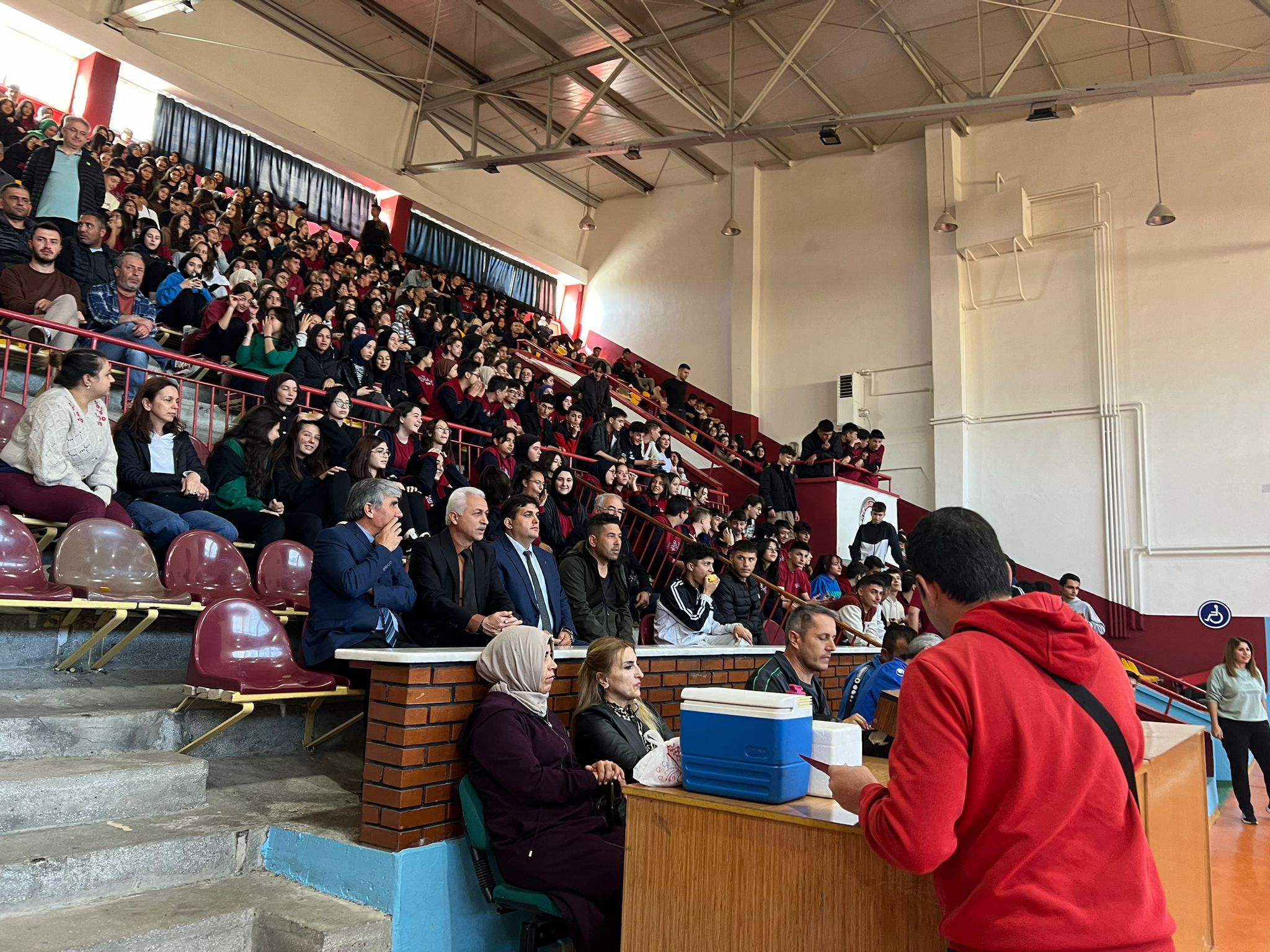 SEYDİŞEHİRDE  DÜZENLENEN 2023-2024 OKUL SPORLARI SONA ERDİ