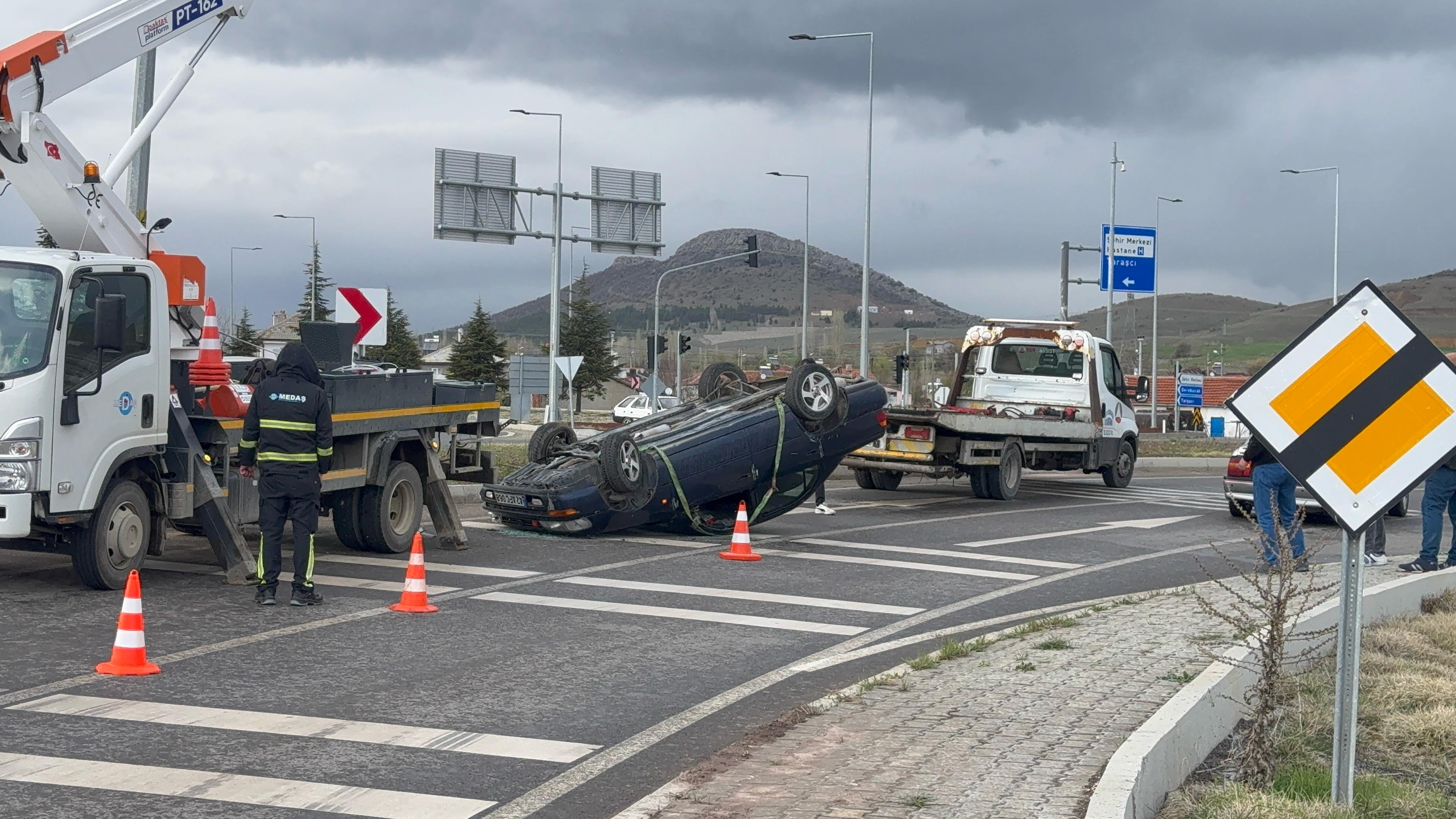 SEYDİŞEHİRDEKİ TRAFİK  KAZASINDA;  1   KİŞİ YARALANDI