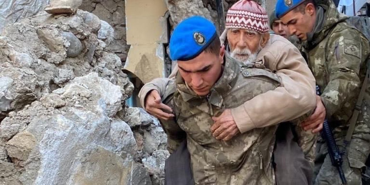 Seydişehirli askerin bu görüntüsü Türkiye’nin gündemine oturdu