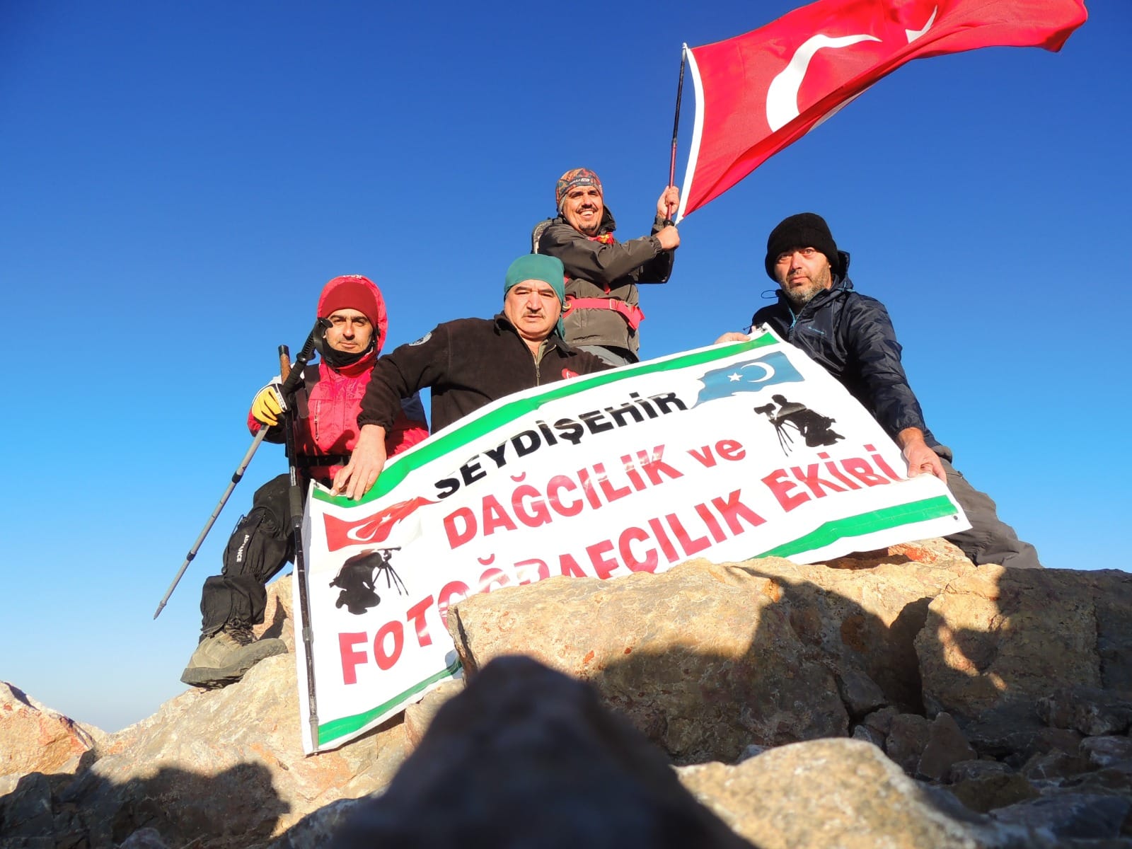 Seydişehirli  dağcılar, 30 Ağustos Zafer Bayramı'nda Aydos Dağı'na tırmandı