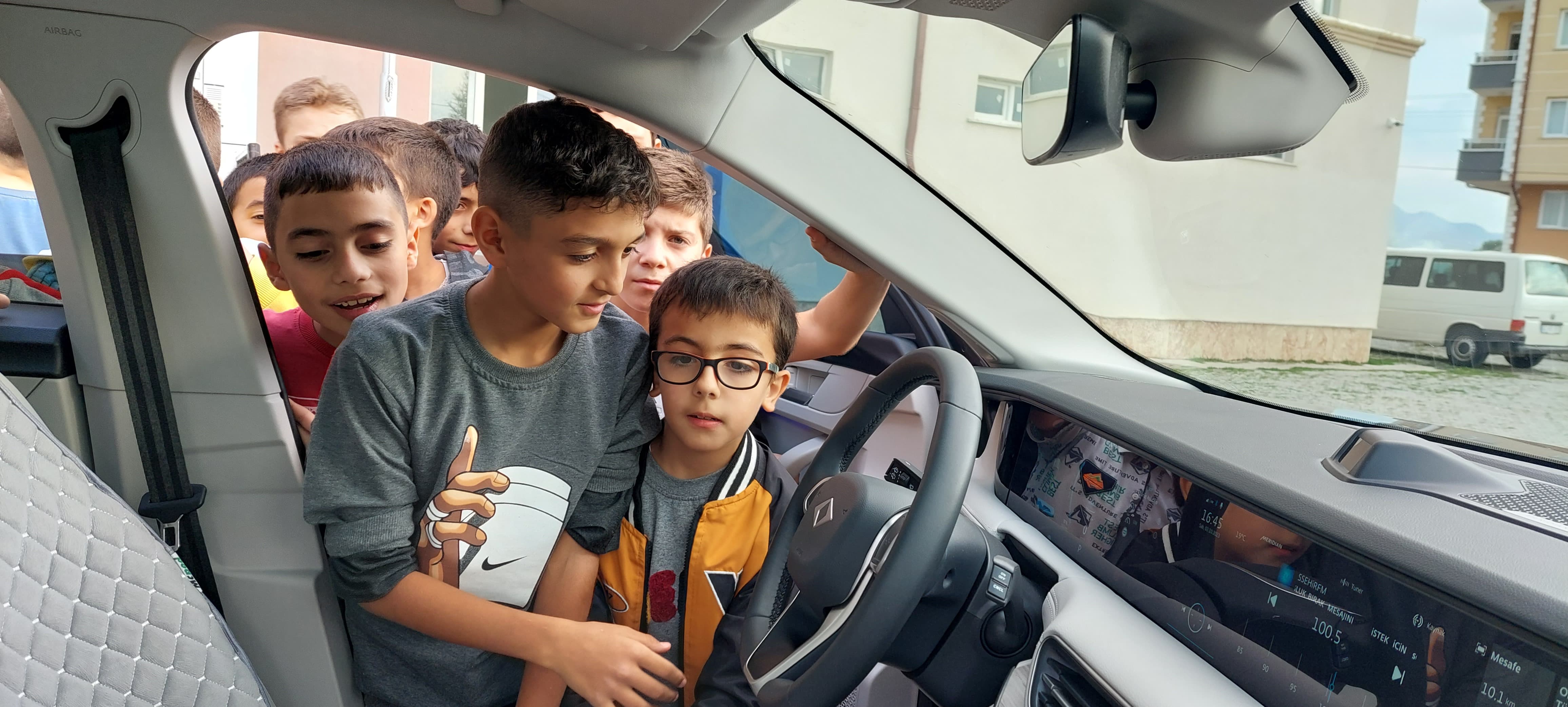 Seydişehirli hafızların Togg heyecanı.