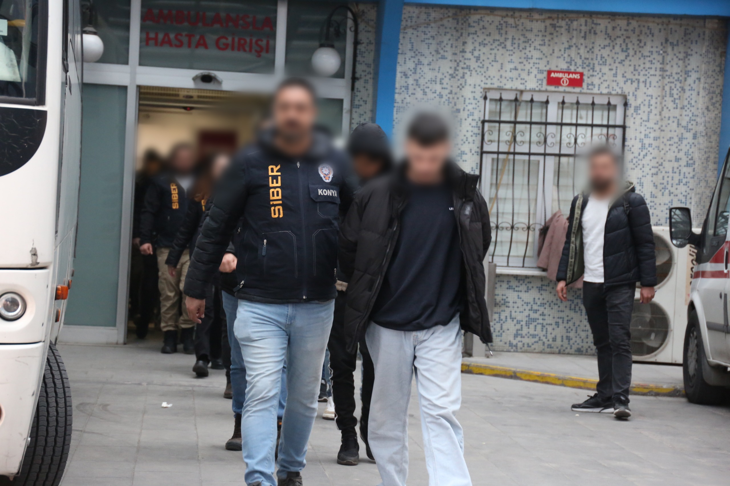 Siber polisten Konya merkezli 10 ilde dev operasyon