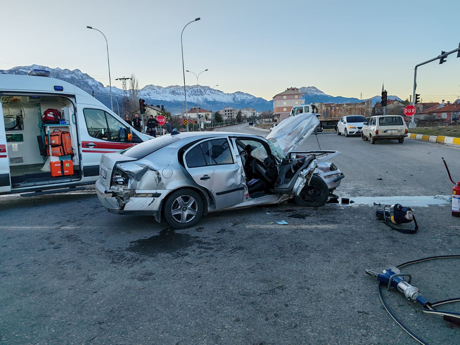 SON DAKİKA Seydişehir'de trafik kazası: 2 kişi yaralı