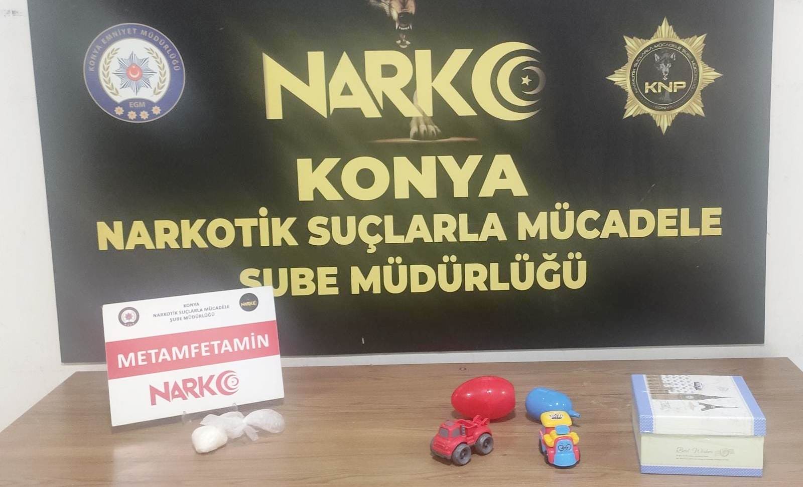 SÜRPRİZ YUMURTADAN UYUŞTURUCU ÇIKTI