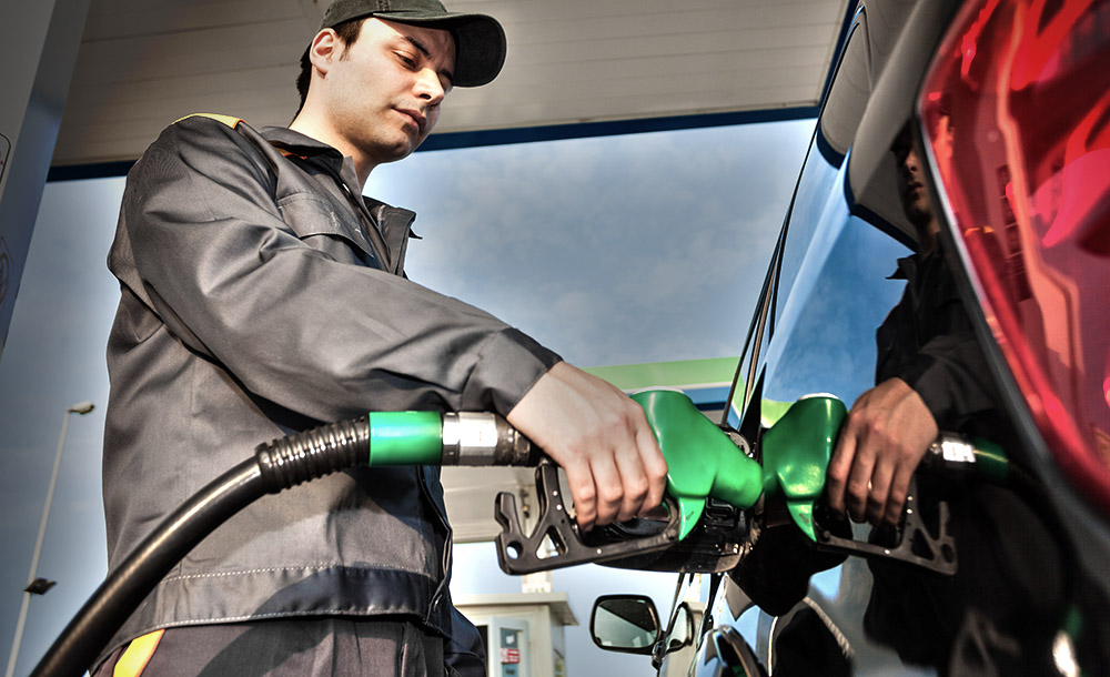 Sürücüler dikkat! Tarih verildi: Benzin ve motorin 17 TL'ye koşuyor!