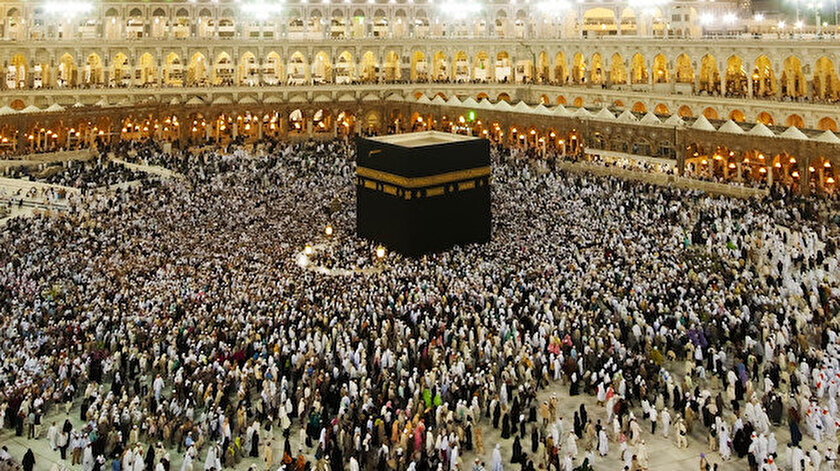 Suudi Arabistan'dan umre kararı: PCR, aşı ve karantina şartı kaldırıldı