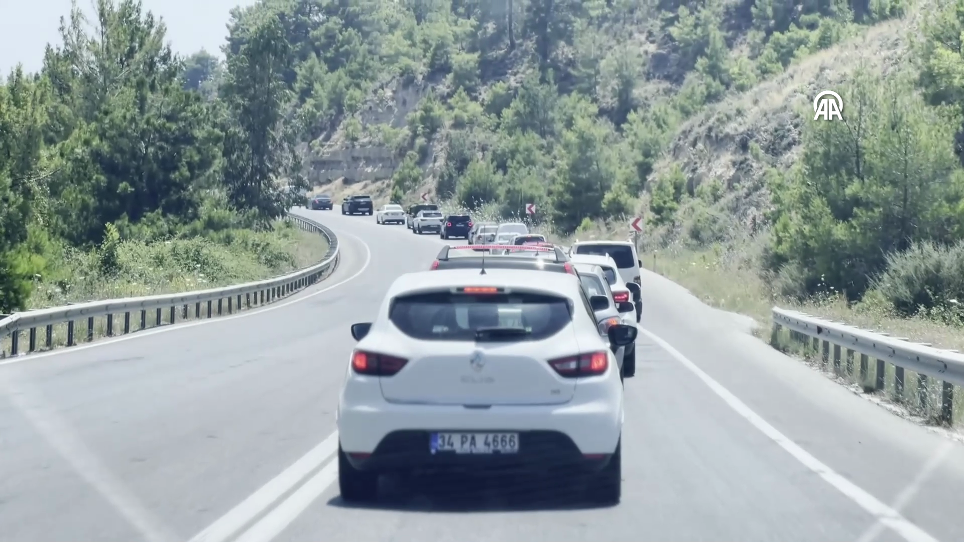 Tatilcilerin dönüş yoğunluğu başladı... İşte yollardaki son durum