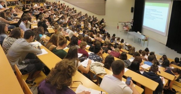 Terör örgütü öğrenci avına çıktı! YÖK'ten rektörlere FETÖ uyarısı!