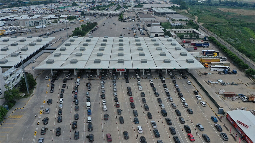 Ticaret Bakanlığı'ndan Türkiye'ye geleceklere 10 uyarı