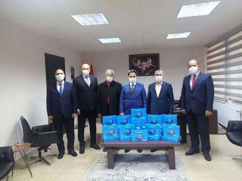  Ticaret  Odasından Seydişehirli Öğrencilere  Tablet  desteği