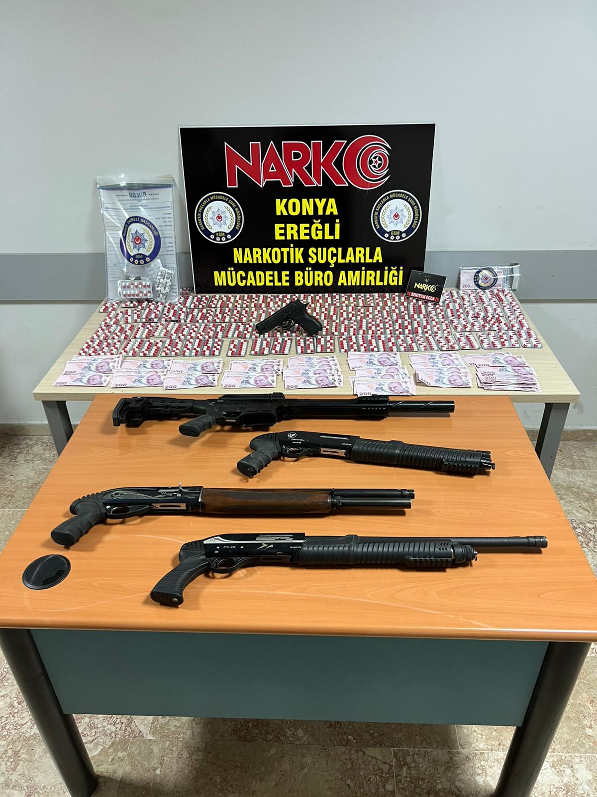 TOPRAĞA GÖMÜLÜ UYUŞTURUCU MADDELER POLİSİN GÖZÜNDEN KAÇMADI