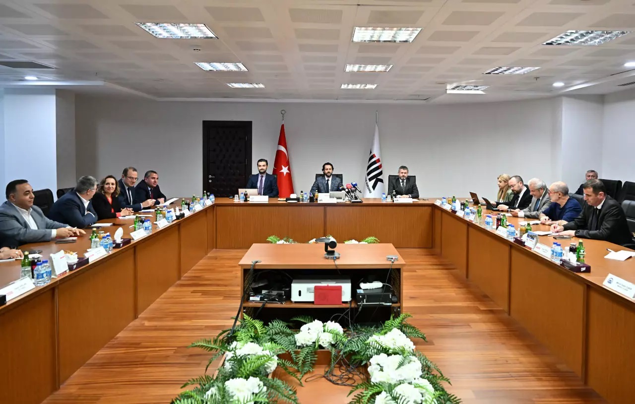 TÜİK BAŞKANI "ŞİRKET KARLARINA BAĞLI BİR FAHİŞ FİYAT ARTIŞI VAR"