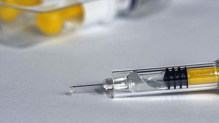 Türkiye'de yapılan Kovid-19 aşısı hastanede yatışı yüzde 100 engelledi