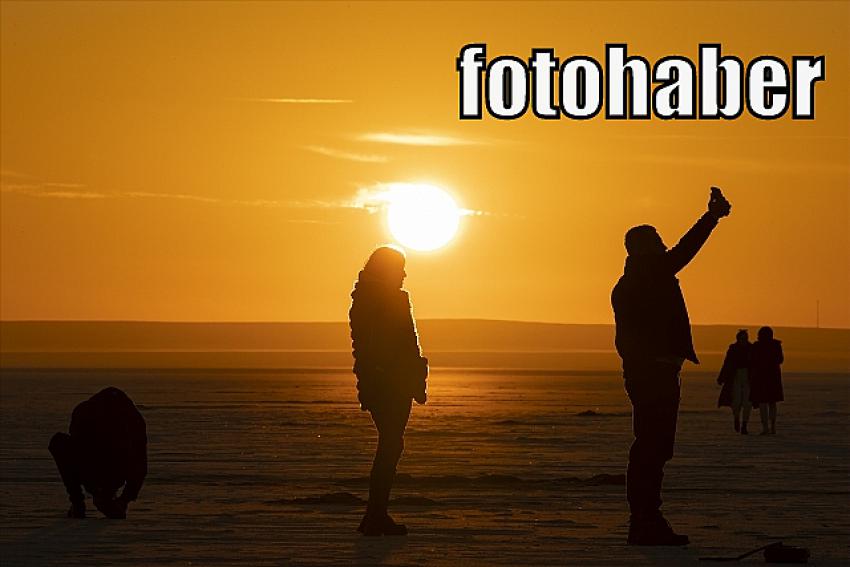  Tuz Gölü'nde gün batımı