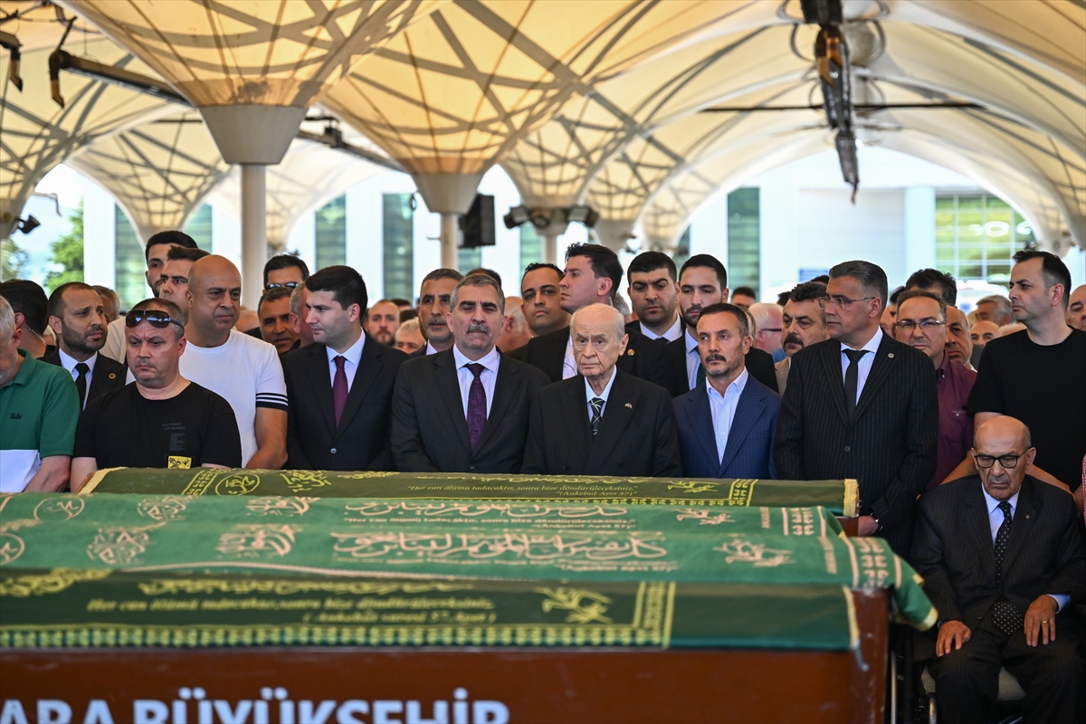 Ülkü Ocakları Birliği Kurucu Genel Başkanı Doğan son yolculuğuna uğurlandı