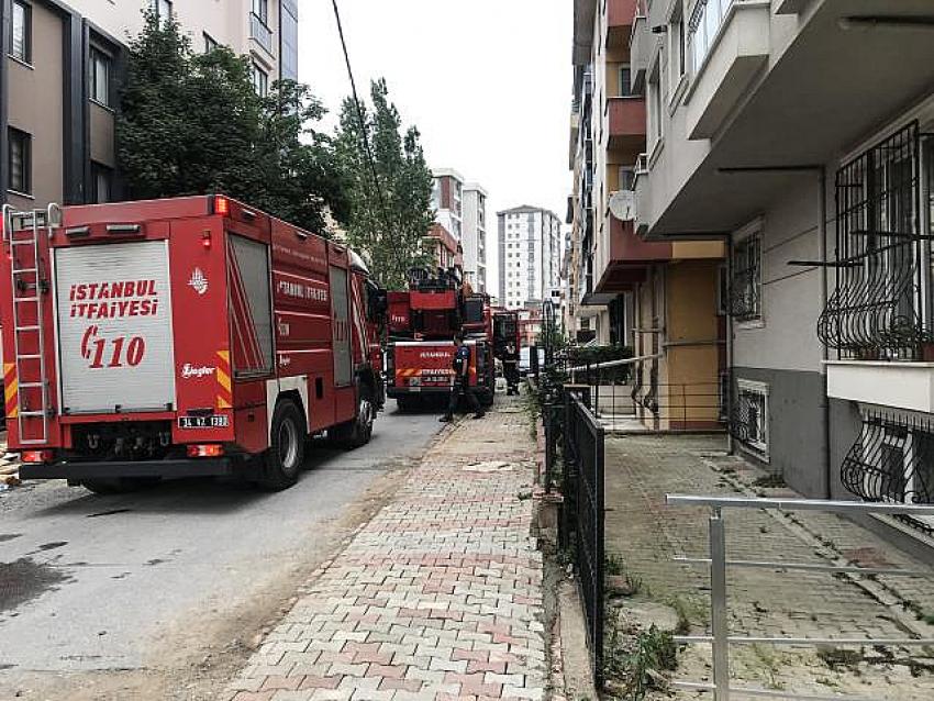 Ümraniye'de Boşanma aşamasındaki eş evi kundakladı: Karısı hayatını kaybetti, oğlu ağır yaralı
