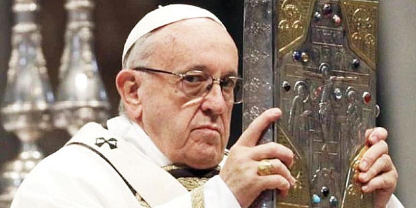 Vatikan'dan eşcinsellere ağır darbe! 