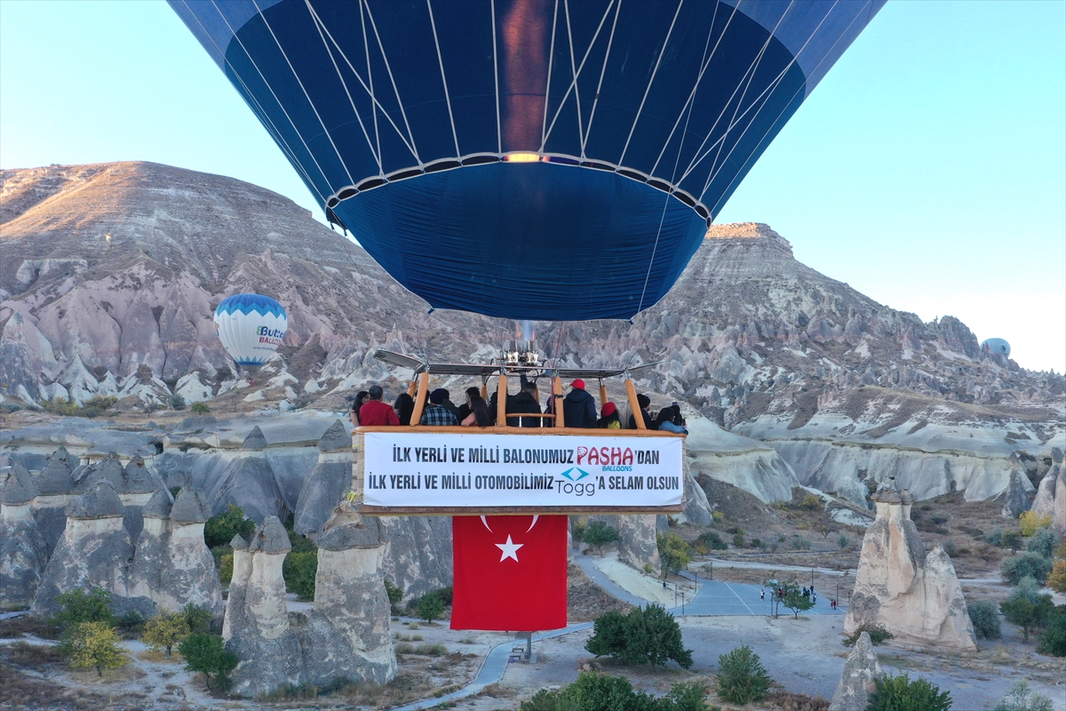Yerli sıcak hava balonu, TOGG'u kutlamak için uçtu